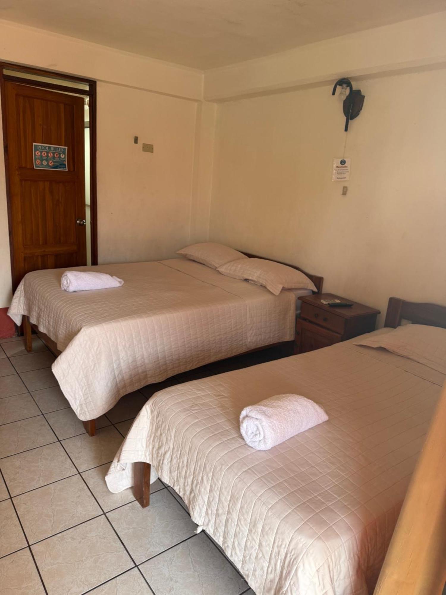 Hotel La Roca Del Mar Пунтаренас Екстериор снимка