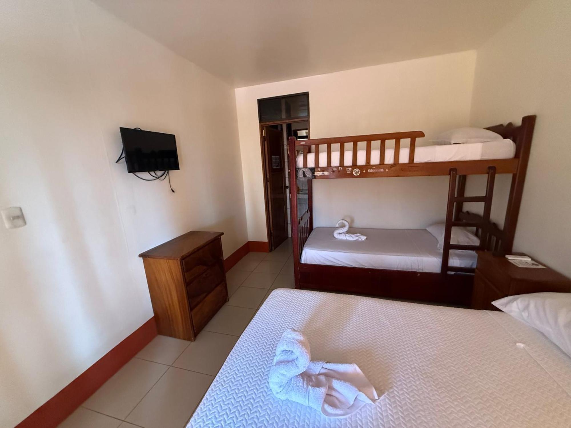 Hotel La Roca Del Mar Пунтаренас Екстериор снимка