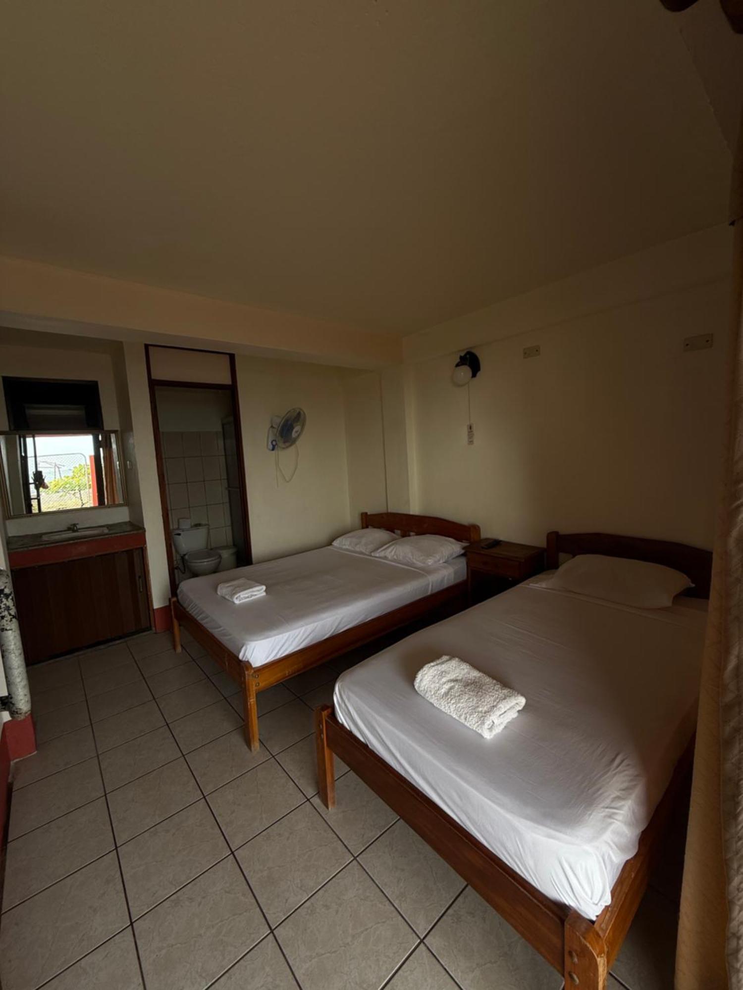 Hotel La Roca Del Mar Пунтаренас Екстериор снимка