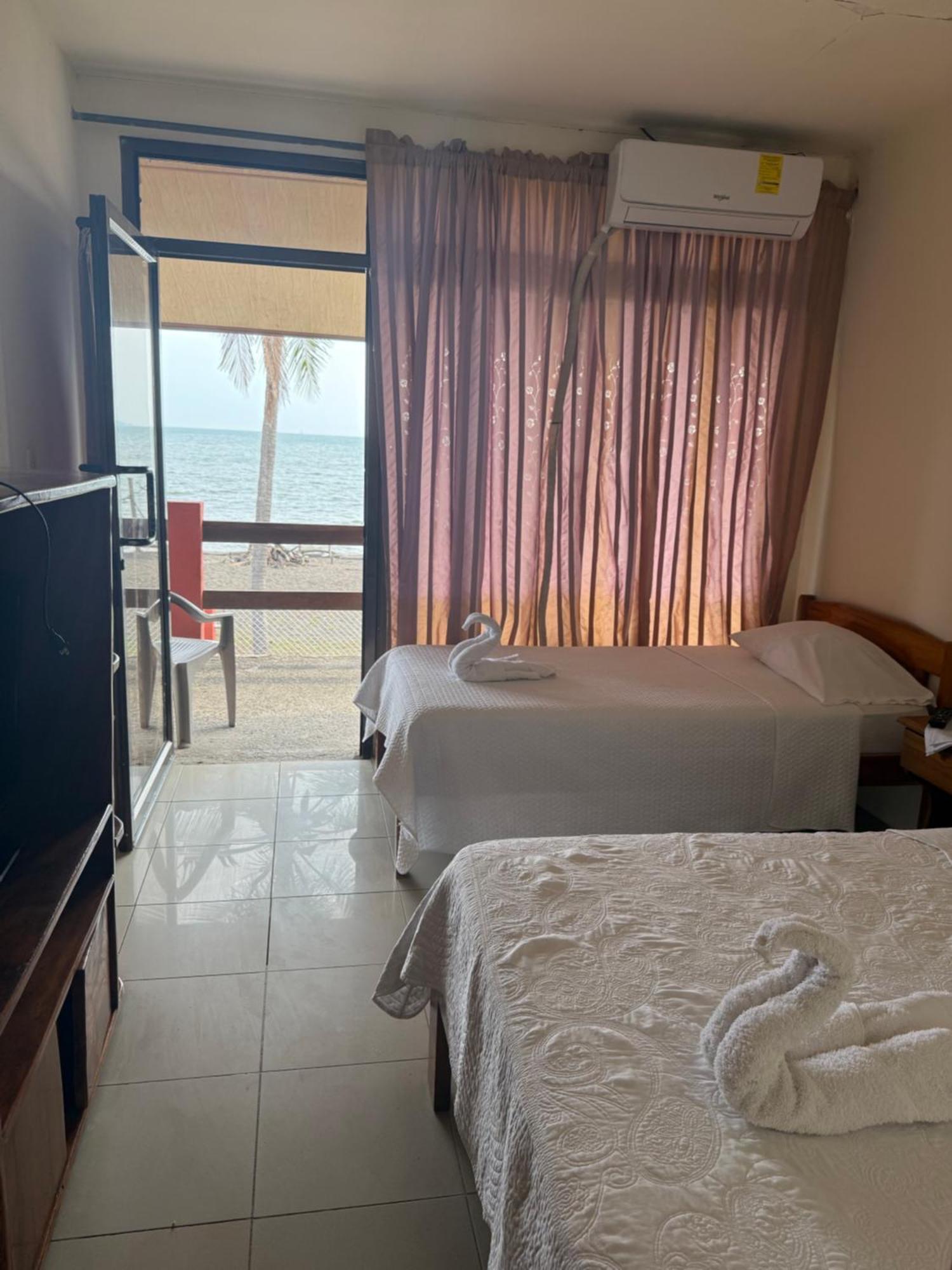 Hotel La Roca Del Mar Пунтаренас Екстериор снимка